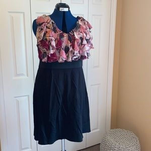 Beautiful rose burgundy dress! The size says it’s an 18. Fits like a 16!